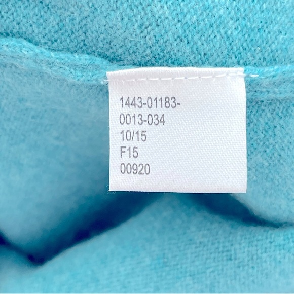 Jos A Bank Traveler Performance Tailored Fit Cashmere V-Neck Sweater Retro Blue - Picture 8 of 8